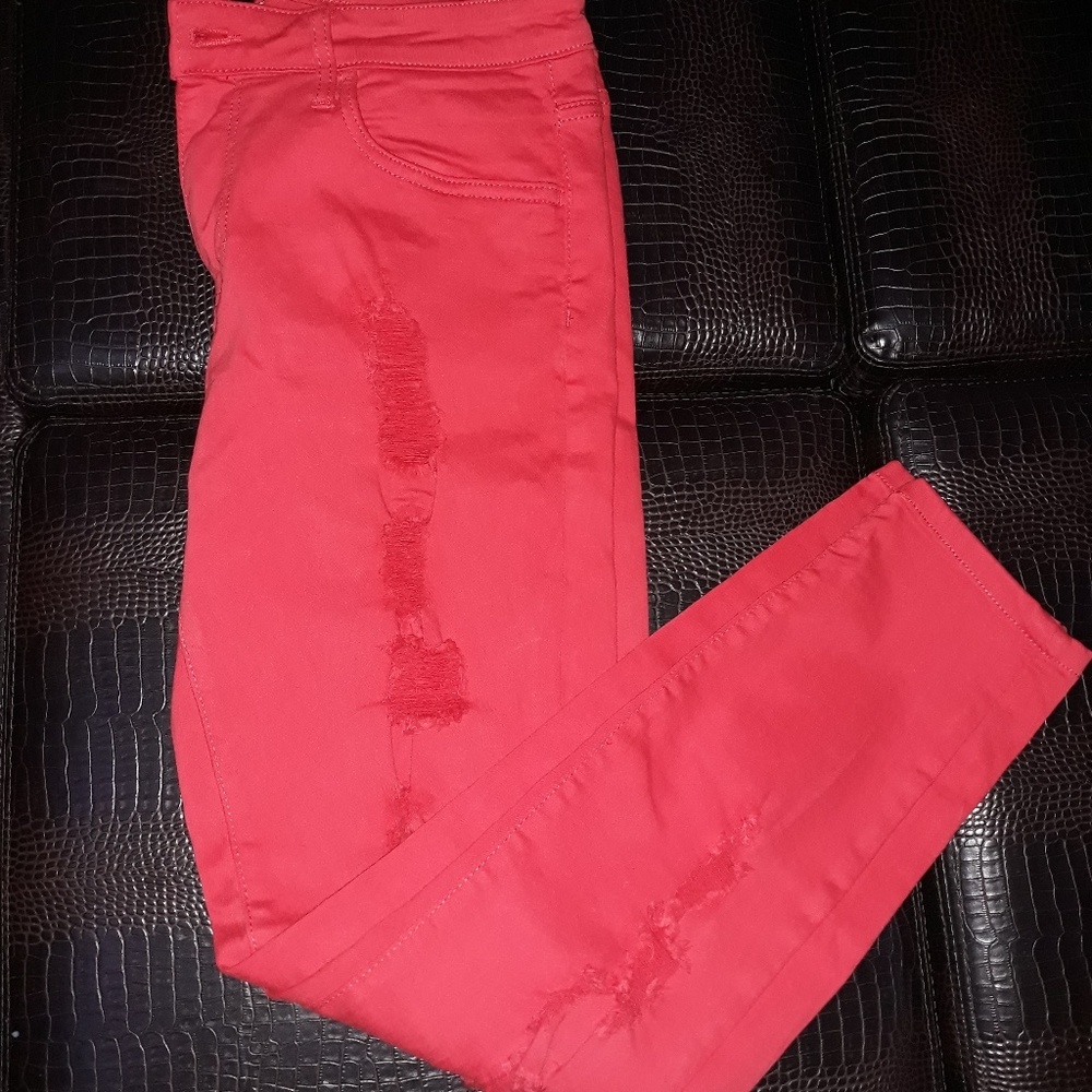 F21 Distressed Jeans
